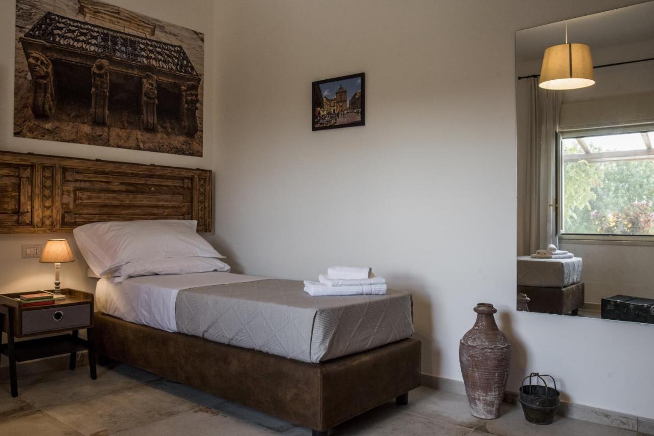 Poggio Vento Country House Guest House Naro Екстериор снимка